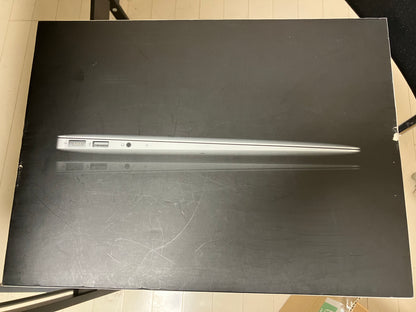 Macbook Air / A1369 / MC965J/A / 13インチ / Manjaro Linux